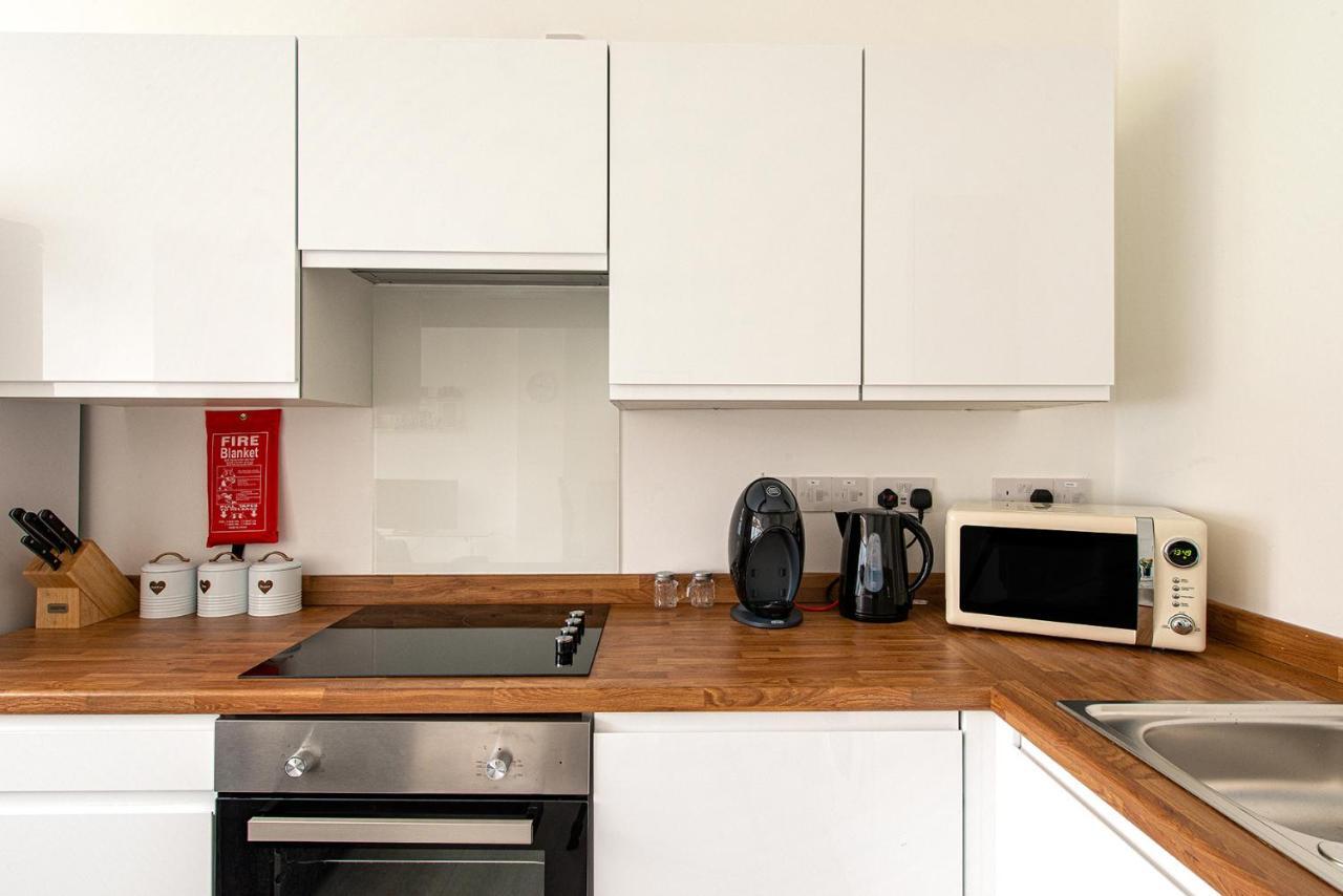 Riverside Luxury Apartment Rochester  Esterno foto